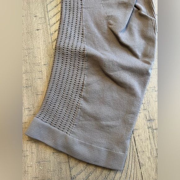 Lululemon Flow & Go Cropped Leggings - 8 - Picture 6 of 8